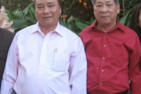 Siblings Nguyen Xuan Phuc and Nguyen Quoc Dung